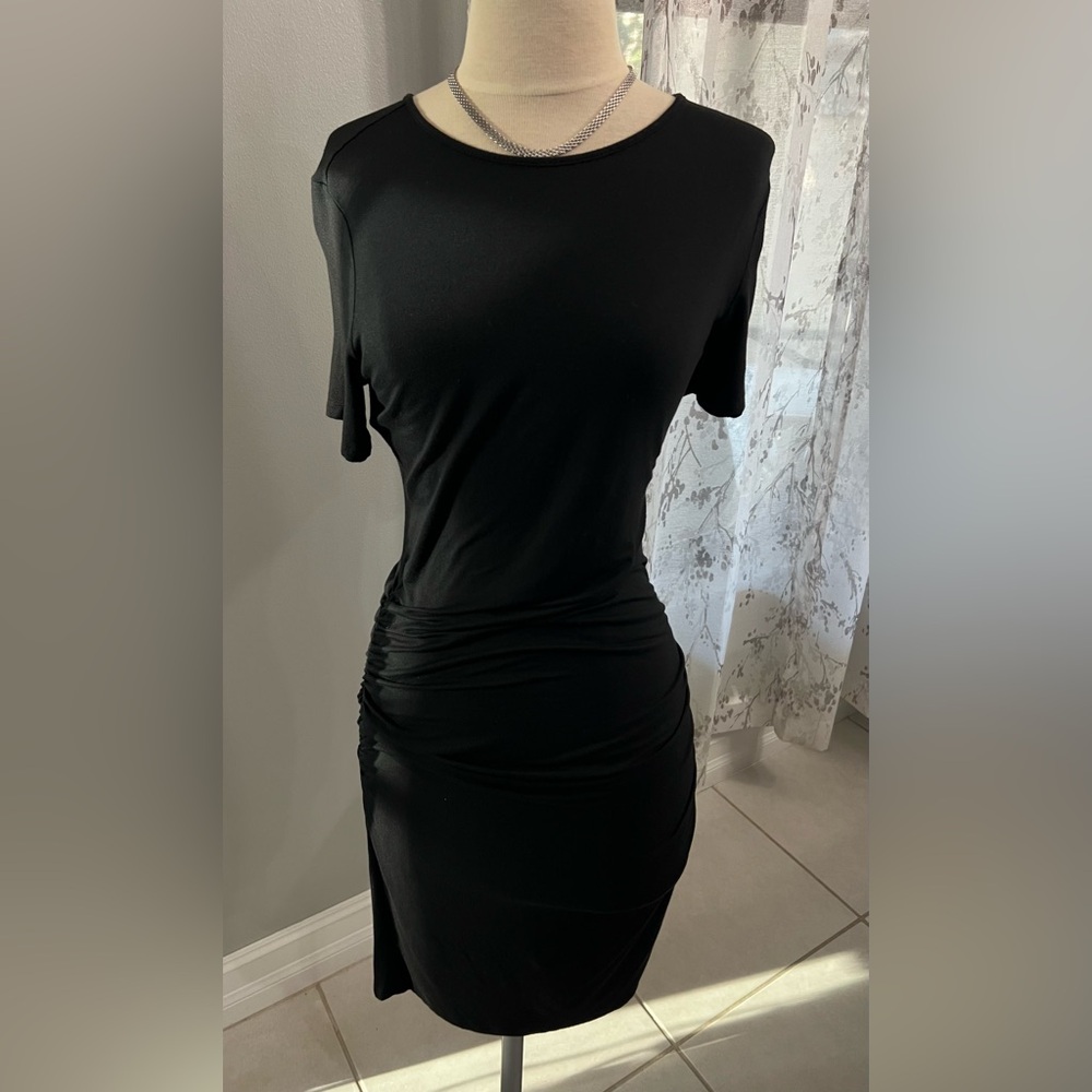 Black Venus dress with side ruching and short sleeves